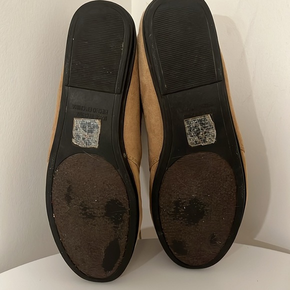 Forever 21 flat beige suede booties - Picture 7 of 7